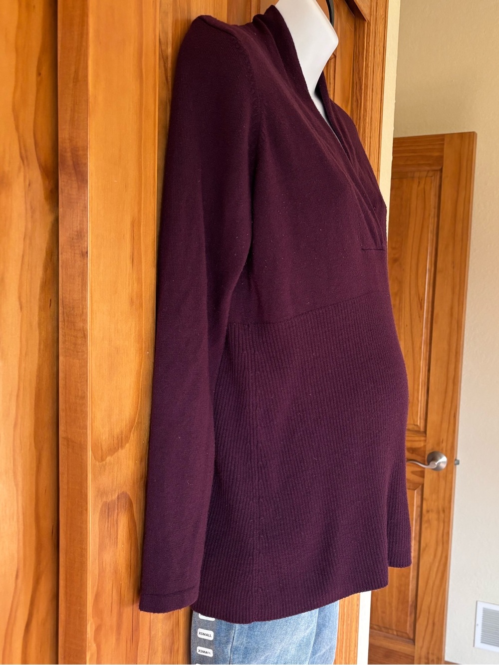 Maternity sweater - Picture 3 of 6